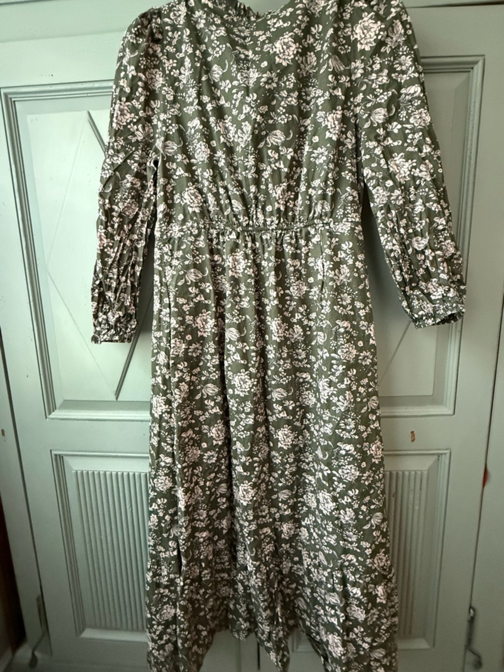 The Nines hy Hatch Maternity  Midi Dress in Olive Green with pale pink floral - Picture 5 of 6